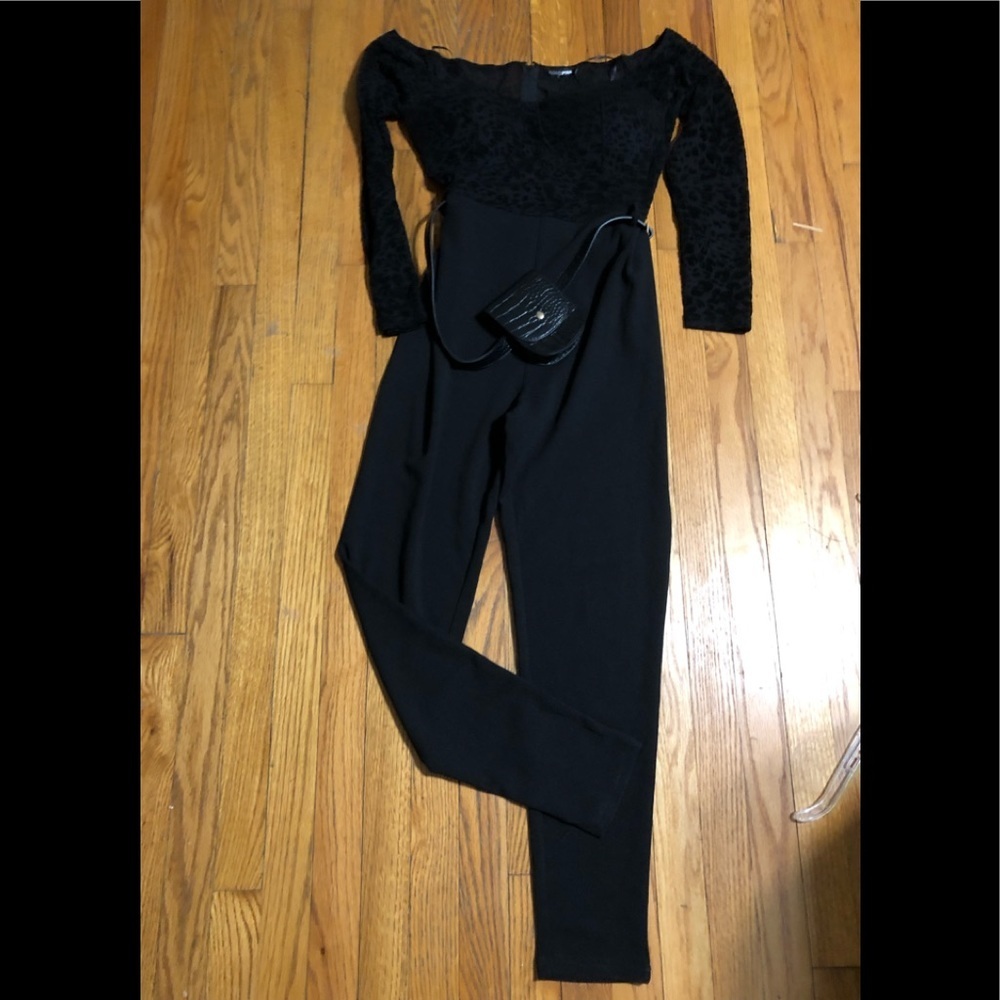 NWT Fashion Nova jumpsuit